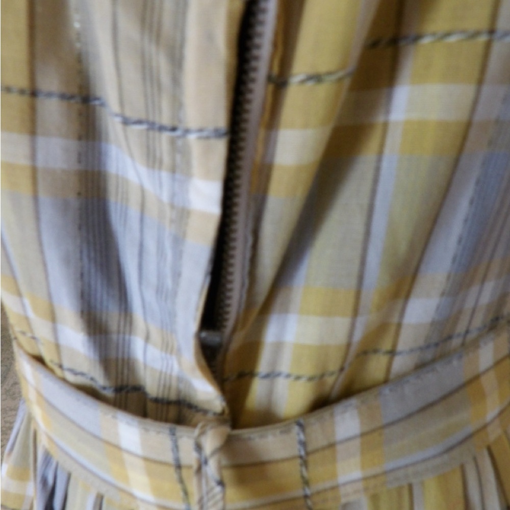 Vintage Sleeveless Dress - Picture 5 of 8